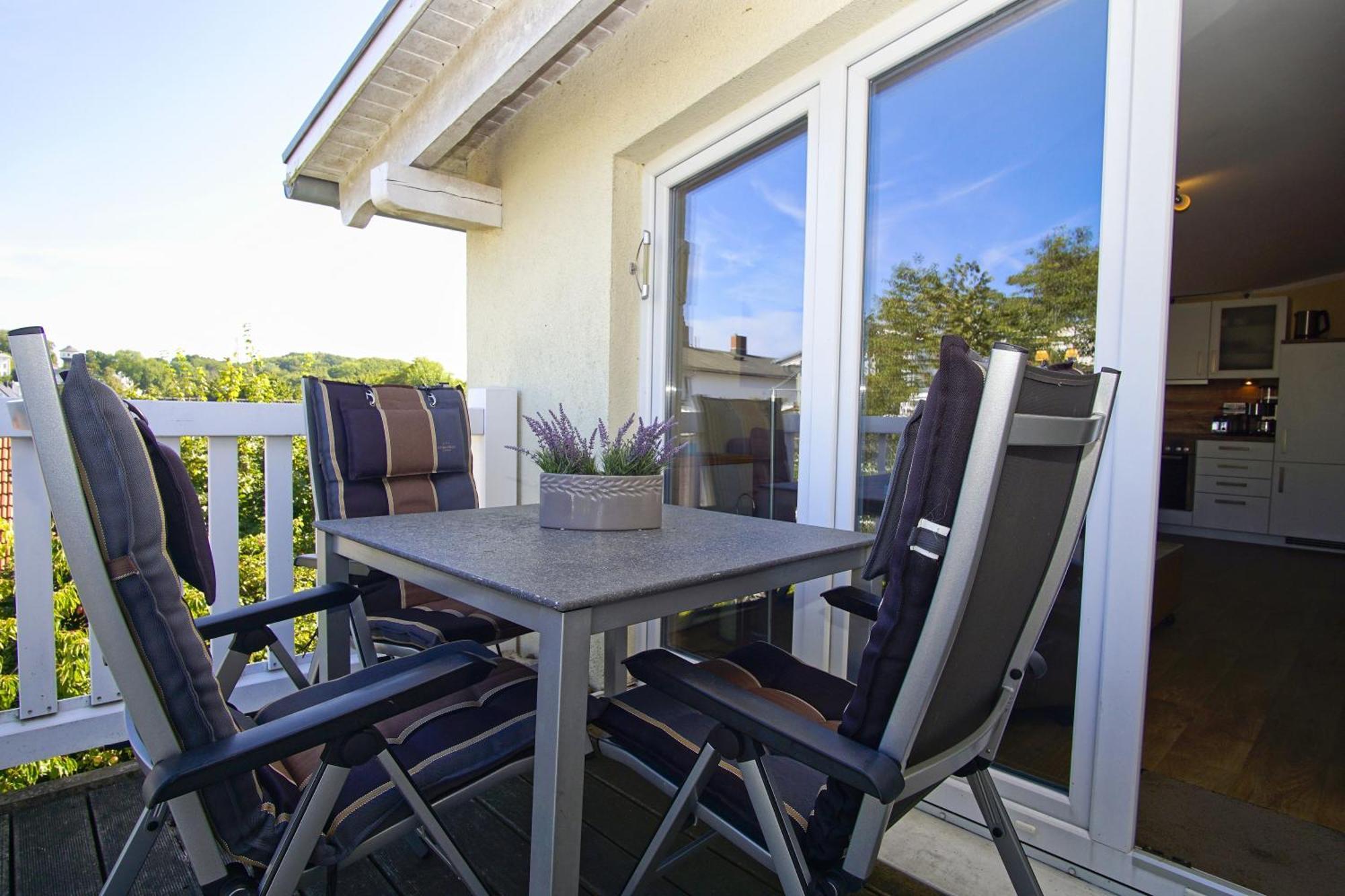 Balkon, Gratis Nutzung Vom Ahoi Erlebnisbad Und Sauna In Sellin- Meeresblick Fewo 59 Goehren  Esterno foto