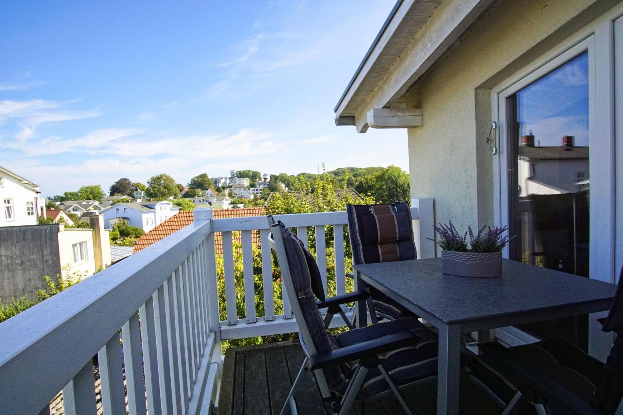 Balkon, Gratis Nutzung Vom Ahoi Erlebnisbad Und Sauna In Sellin- Meeresblick Fewo 59 Goehren  Esterno foto